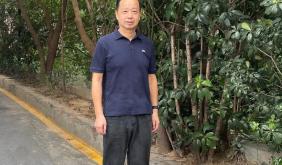 历时10年，南京诗家刘晓一人百赋写南京