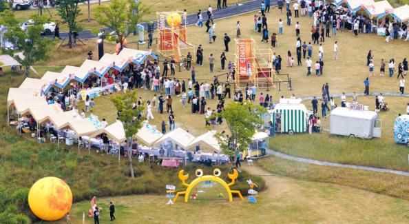蟹逅洪泽湖畔 共赴金秋之约——2026洪泽湖大闸蟹秋冬文旅消费季启幕