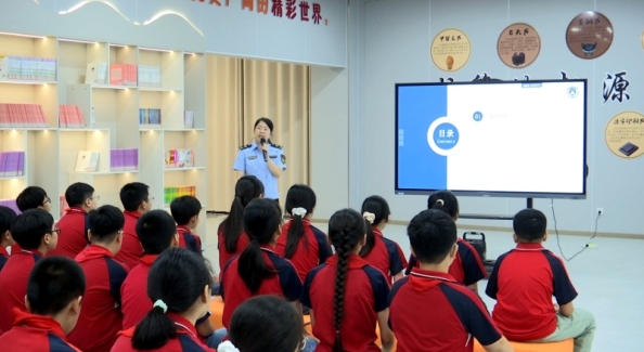 护苗·绿书签走进校园 共筑青少年阅读安全屏障