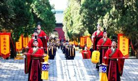 曲阜公祭孔子的台前幕后——兼谈金庸抄袭我祭文的真相