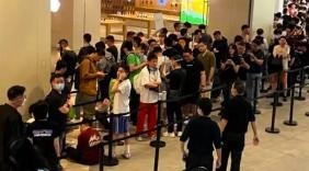 21.42亿人次，却只多花4.3%：中国消费正在换一套活法